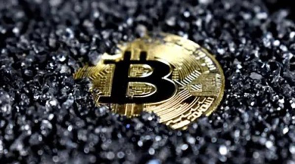 Bitcoin Tergelincir Tajam 73.213 Dollar AS, Alarm Risiko Kembali Menyala