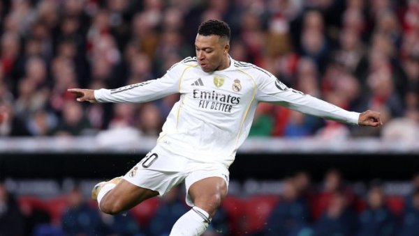 Real Madrid Raih Kemenangan Keenam Beruntun, Arbeloa Soroti Peran Suporter