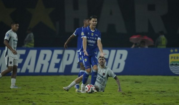 Hodak Ungkap Alasan di Balik Debut Dion Bersama Persib