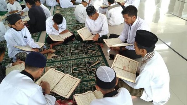 Dahsyat! 2 Doa Tadarus Al-Quran Agar Bacaan Bernilai Pahala Berlipat