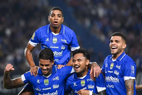 Bhayangkara FC vs Persib Jalur Juara