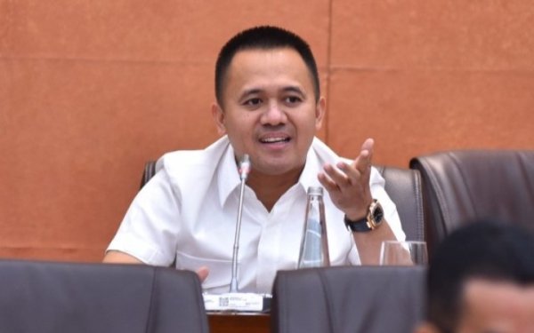 Dirut Agrinas Pangan Mangkir Rapat, Impor 105 Ribu Kendaraan dari India Tak Jadi Dibahas