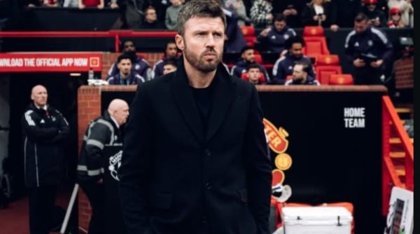 Carrick Akui MU Tampil di Bawah Standar saat Tumbang dari 10 Pemain Newcastle