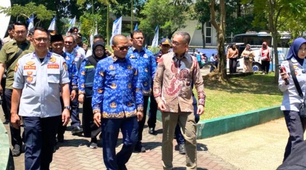 Pasar Soreang Ambruk, Polisi dan Pemkab Lakukan Pendalaman