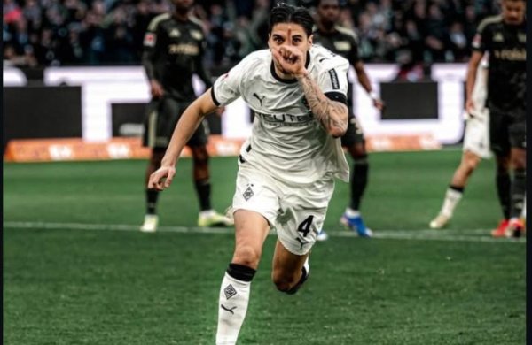 Kevin Diks Tampil Kokoh, Borussia Monchengladbach Bangkit dengan Kemenangan atas St. Pauli