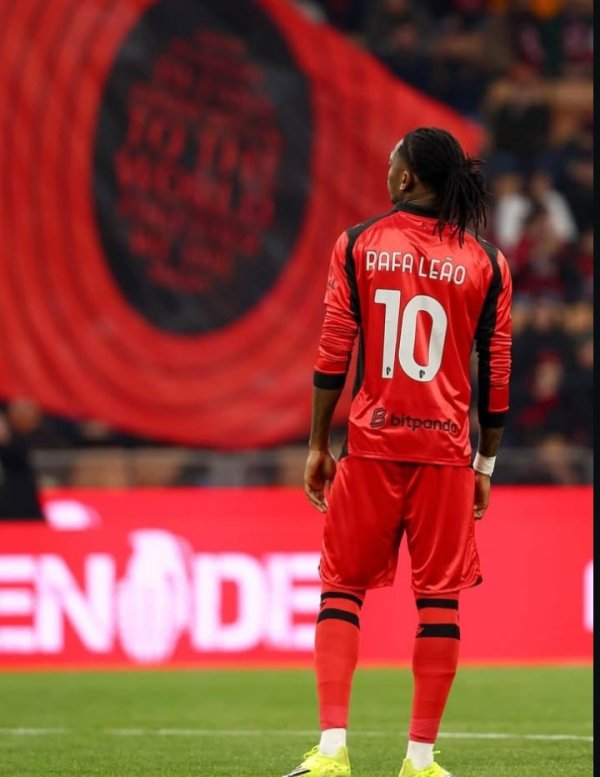 Dilema Leao di Milan: Bintang Tak Terbantahkan, tapi Skema Tim Jadi Pertanyaan