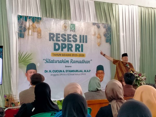 Reses di Bojongsoang, Kang Haji Cucun Ajak Semua Pihak Wujudkan Kepedulian Sosial