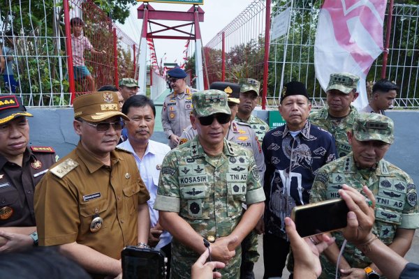 Pangdam III/Siliwangi Resmikan Jembatan Perintis Garuda III di Kota Cirebon