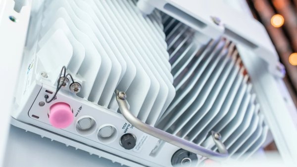 Ericsson Luncurkan Radio dan Software AI untuk Jaringan Masa Depan