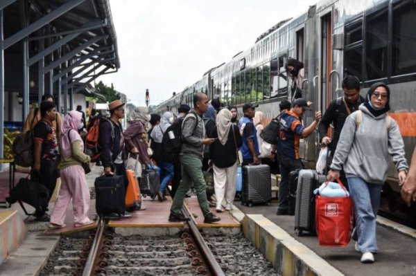 KAI Daop 2 Bandung Catat Lonjakan Penumpang Lebaran 2026