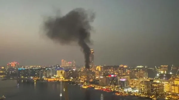 “Ini Menakutkan” Ketika Dubai, Kota Gemerlap Penerbangan Global, Terguncang Serangan Rudal Iran