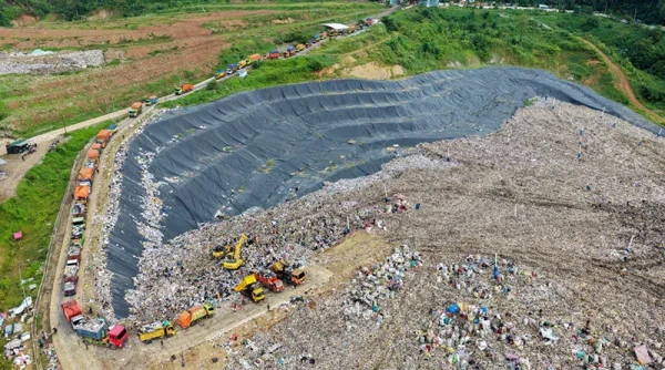 Bandung Berpacu dengan Krisis, Sampah Jadi Ancaman Nyata