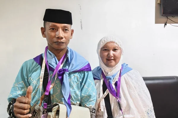 Tukang Becak Kamiseng Naik Haji dari Celengan