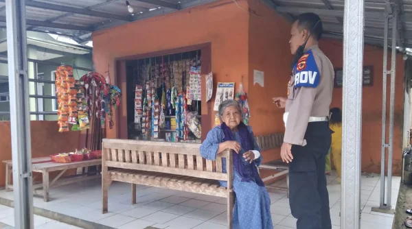 Seorang Nenek Penjaga Warung di Sukabumi Jadi Korban Pencurian Modus Beli Rokok