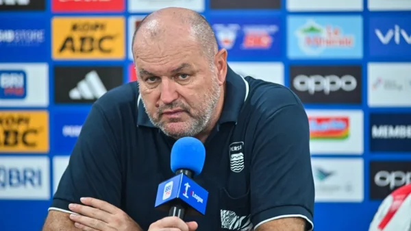 PERSIB Menang Tipis, Hodak Soroti Gugupnya Lini Depan