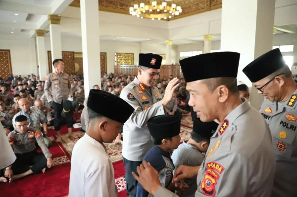 Polda Jabar Gelar Doa Bersama dan Dzikir Istigoshah Jelang MAY DAY