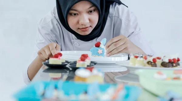 Ujian Rasa atau Sekadar Formalitas? UKK SMKN 9 Bandung Dipacu Standar Industri