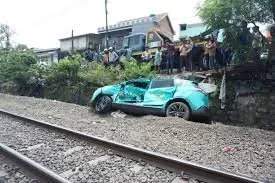 Sopir Taksi Diperiksa, Duka Bekasi Timur Masih Terasa