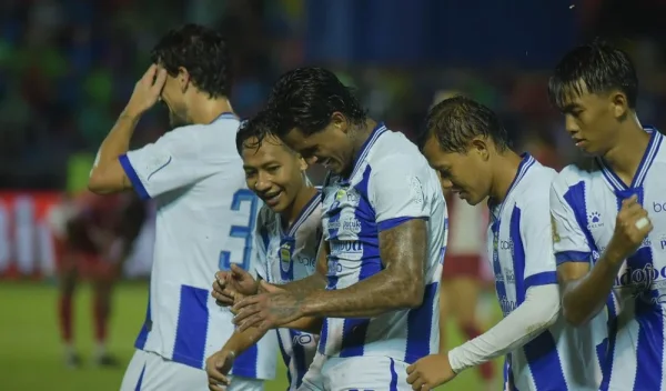 Beckham Putra Syukuri Kemenangan Persib atas Semen Padang