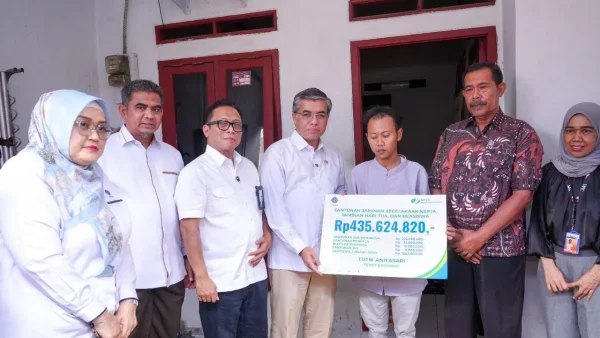 Ahli Waris Korban Kecelakaan KA Bekasi Terima Santunan Rp435 Juta