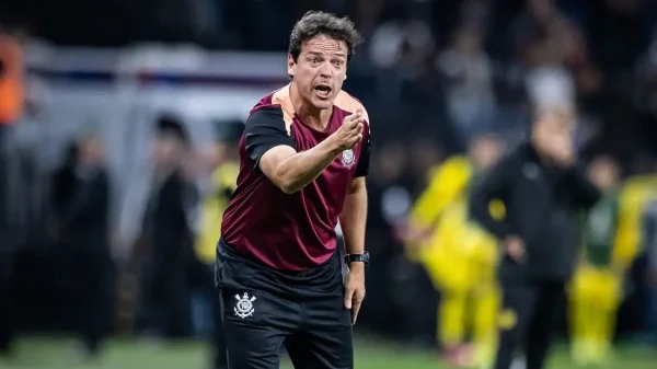 Kontroversi Wasit Picu Ketegangan di Laga Corinthians