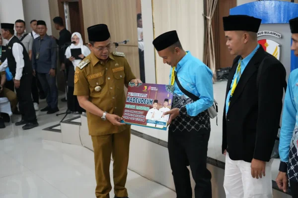 Bupati Lepas 141 Jemaah Calon Haji Asal Kabupaten Bandung Kloter Terakhir