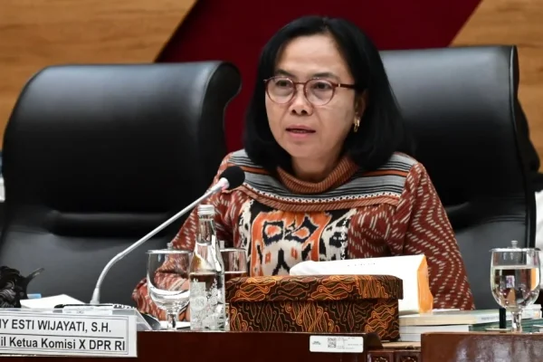 Sebut Pendidikan Penting untuk Anak Bangsa, DPR: Negara Harus Hadir