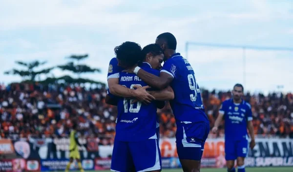 Bojan Hodak Puji Kerja Keras Persib Usai Tekuk Persija