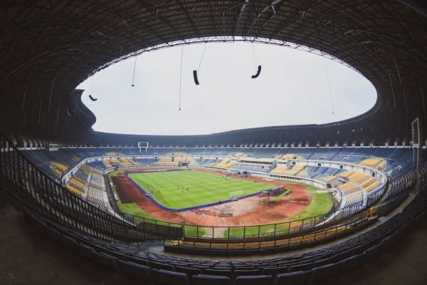Sebagian Tribun GBLA Ditutup Jelang Laga Persib vs PSIM, Ini Alasannya