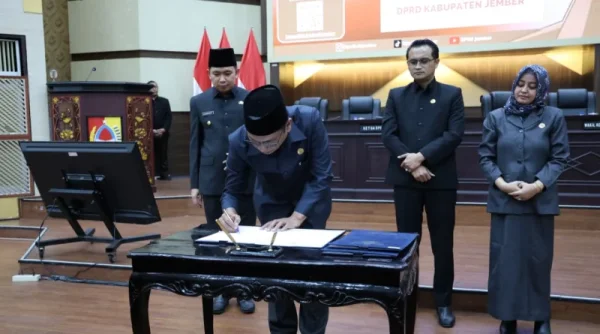 Gus Fawait Apresiasi Sinergi DPRD, Lima Perda Strategis Resmi Disahkan
