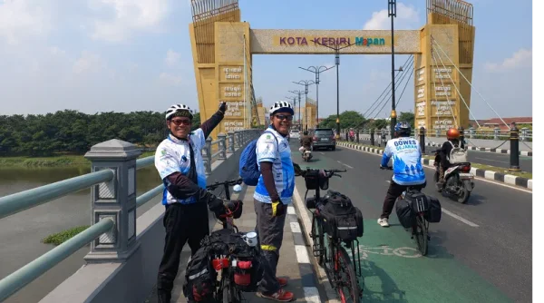 Menyusuri Jejak Kediri, dari Lirboyo hingga Simpang Lima Gumul