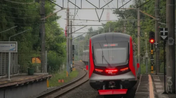 Pria Diturunkan dari KRL Diduga Lecehkan Penumpang