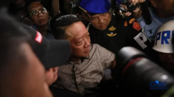 Massa Demo di PN Jaksel, Desak Hakim Tolak Praperadilan Febrie Adriansyah