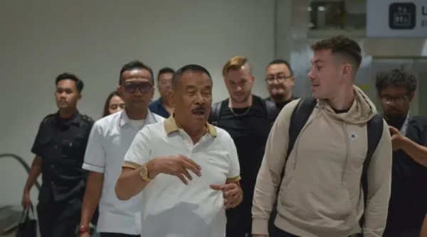 Mariano Peralta Akhirnya Tiba di Bandung, Disambut Meriah Bobotoh